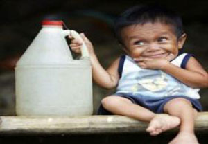 قروض صغيرة بجهود تطوعية تنقذ حياة 22 أسرة فقيرة   