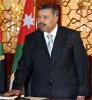 وزير التربية يتفقد المدرسة النموذجية للشلل الدماغي 