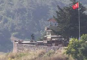 تركيا تجري مناورات عسكرية على الحدود السورية