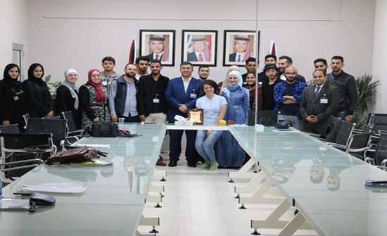 "الشرق الأوسط" تنظم محاضرة حول وسائل التغذية الحديثة