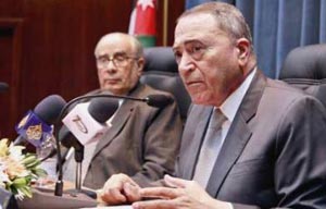 البخيت يزور الطيبة ويتفقد مركز تسجيل الناخبين البخيت يزور الطيبة ويتفقد مركز تسجيل الناخبين