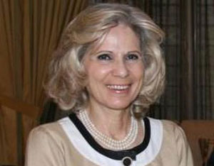 وزيرة السياحة تتفقد موقع فعاليات التصويت للبحر الميت 