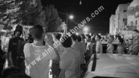 صور ليلية من مركز جمع الصناديق في النزهة