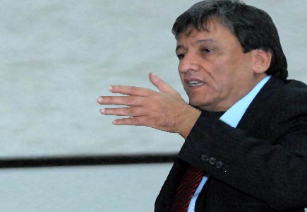 العزايزة يقرأ تقرير المدينة نيوز وينهي انتداب مدير تنمية الرصيفة العزايزة يقرأ تقرير المدينة نيوز وينهي انتداب مدير تنمية الرصيفة