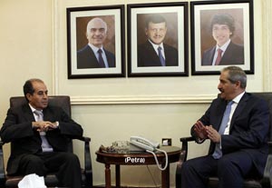 جوده يجري مباحثات مع رئيس الحكومة الليبية المؤقتة 