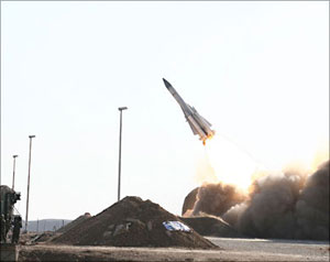 رادارات إيرانية لرصد الطائرات بلا طيار 