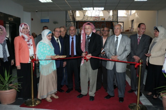 افتتاح أسبوع " المرأة والكتاب : أجيال تتجدد " في فيلادلفيا