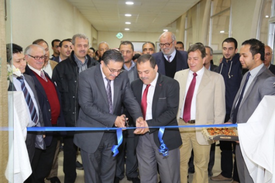 عبيدات: نقابة المهندسين تدعم أي رأي علمي في ملف الطاقة من شأنه تخفيف فاتورتها عبيدات: نقابة المهندسين تدعم أي رأي علمي في ملف الطاقة من شأنه تخفيف فاتورتها