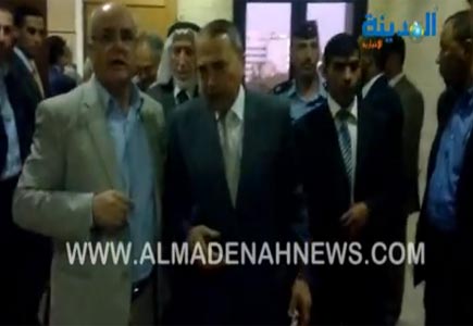 الجيش لن يصوت وموعد الانتخابات البلدية 27 / 12 / 2011 ( فيديو ) الجيش لن يصوت وموعد الانتخابات البلدية 27 / 12 / 2011 ( فيديو )