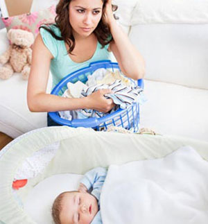 كيف تنجزي أعمالك المنزلية بعد الإنجاب؟