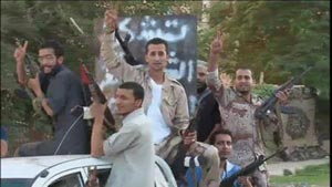ليبيا: هجوم "الانتقالي" على سرت يفقد زخمه ليبيا: هجوم "الانتقالي" على سرت يفقد زخمه