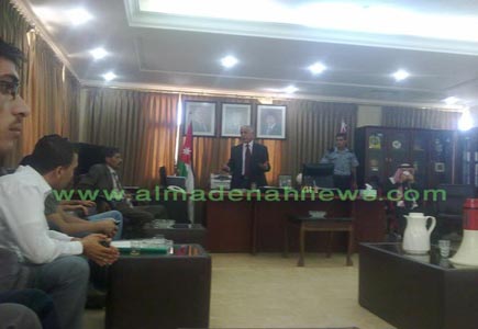 "جامعيو معان بلا وظيفية " يعتصمون لليوم الثاني على التوالي والمحافظ يجتمع بهم ( صور و وثائق ) "جامعيو معان بلا وظيفية " يعتصمون لليوم الثاني على التوالي والمحافظ يجتمع بهم ( صور و وثائق )