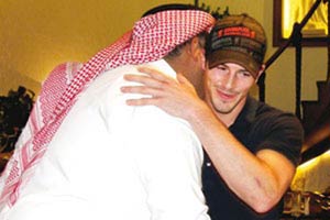 مدرب الهلال السعودي يشهر إسلامه.. ويغير اسمه إلى "محمد"