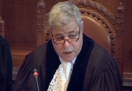 الخصاونة  ينوي تعديل مادة في الدستور لا تمنعه من تشكيل حكومة جديدة بعد حل البرلمان 