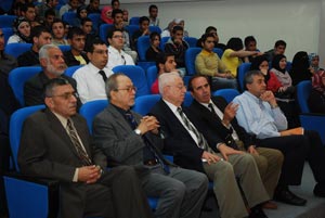 رئيس جامعة فيلادلفيا خلال لقائه الطلبة الجدد : استمتعوا بالحياة الجامعية  ( صور )