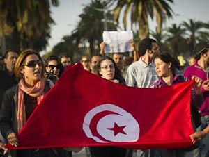 مظاهرات في تونس ضد "النهضة".. والحزب يتعهد بإقامة مجتمع علماني متعدد