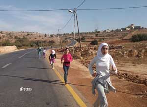 تربية عجلون تنظم بطولة لألعاب القوى لمدارس الإناث 