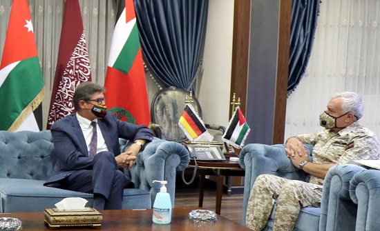 رئيس هيئة الأركان المشتركة يلتقي السفير الألماني