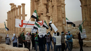 .سورية: اشتباكات بحمص والجامعة العربية تدين قتل المدنيين