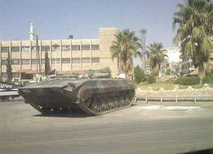 نشطاء: مقتل 9 قرب حمص برصاص قوات الامن السورية