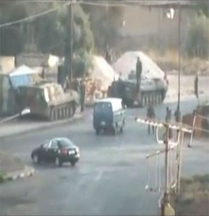 أنباء عن 15 ألف منشق بسوريا 