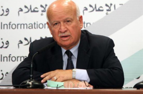 الاغا يبحث مع الاونروا ازمتها المالية وتقليص خدماتها