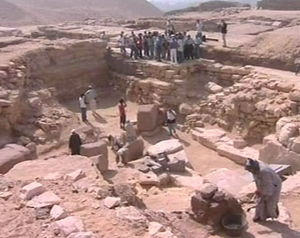 مصر تستعيد 122 قطعة أثرية 