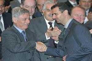 عبد الحليم خدام يشكل جماعة معارضة للاطاحة بالاسد