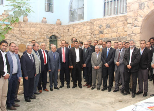 كلية الآثار باليرموك تكرم الكفافي والبشايرة