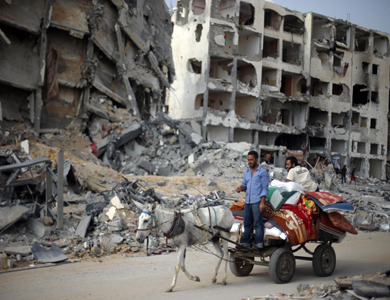 بعد حرب الـ30 يومًا الإسرائيلية.. أهالي غزة كالجسد الواحد