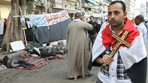 مصر: مهاجمة مسيرة للأقباط وتأهب لمليونية الحماية