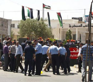 تكفيل الموقوفين السياسيين قريباً وعفو خاص عن المحكومين 