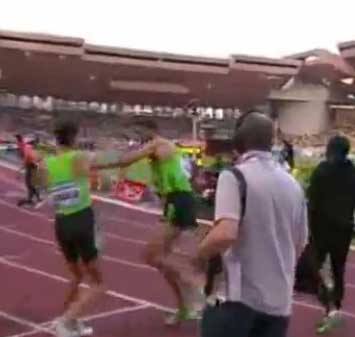 مضاربة بين عدائين
