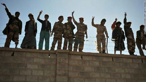 تصاعد الاشتباكات باليمن رغم اتفاق يمهد لخروج صالح 