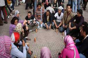 تداول أسماء في ميدان التحرير بالقاهرة لقيادة حكومة بديلة