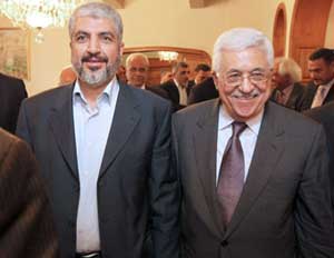 حماس تتعهد لعباس بتجميد الكفاح المسلح وتتبنى المقاومة الشعبية 
