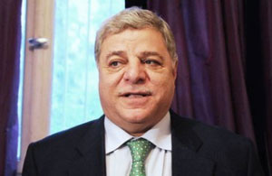 رئيس الوزراء يستقبل الامير تركي الفيصل  