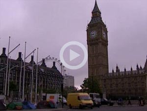 إيران تهدد بريطانيا بعد غلق سفارتها 