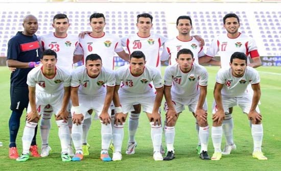 منتخب كرة القدم يتدرب في البصرة استعدادا لبطولة الصداقة منتخب كرة القدم يتدرب في البصرة استعدادا لبطولة الصداقة