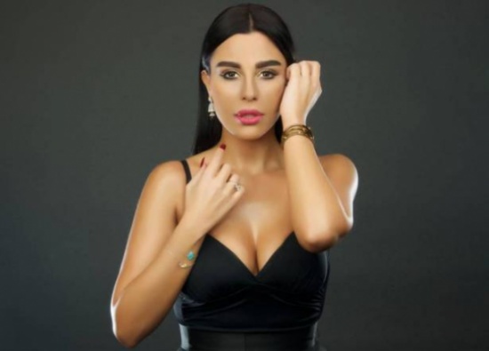 ليلى إسكندر تخطف الأنظار بإطلالتها (صور) ليلى إسكندر تخطف الأنظار بإطلالتها (صور)