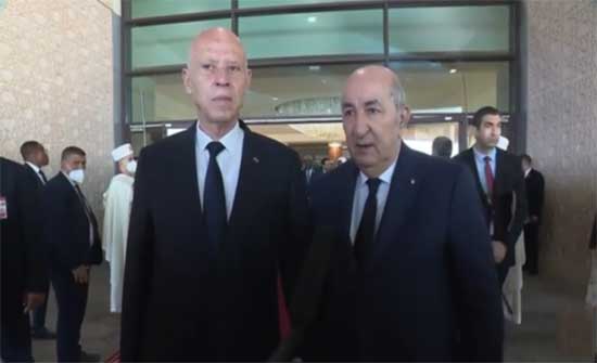 الرئيس الجزائري يعلن عن فتح الحدود البرية مع تونس الرئيس الجزائري يعلن عن فتح الحدود البرية مع تونس