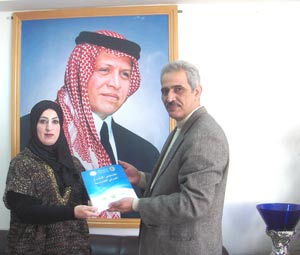خبيرة لغة الاشاره الكويتية الدكتورة نجاة مختار تزور كلية الهندسة التكنولوجية 