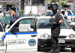 دورة لاصدقاء الشرطة في مدرسة أروى في الكرك دورة لاصدقاء الشرطة في مدرسة أروى في الكرك