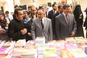 افتتاح معرض الكتاب في جامعة العلوم الاسلامية العالمية افتتاح معرض الكتاب في جامعة العلوم الاسلامية العالمية