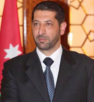 وزير الشباب يزور منتخب كرة القدم ويشيد بعطاء اللاعبين  