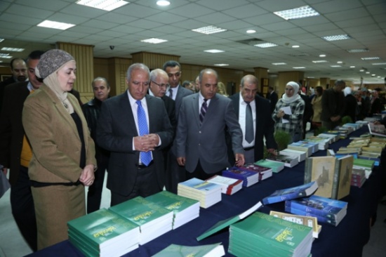 معرض الكتاب الأول لمنشورات عمادة البحث العلمي في "الأردنية"