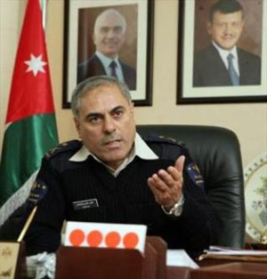 مديرالجمارك يزور مركزي جمرك عمان ومطار التخليص  