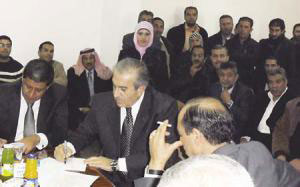 شمول 25 ألف موظف في البلديات و «الأمانة» بـ «هيكلة الرواتب»  