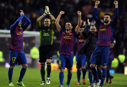 برشلونة يفرض سيادته على البرنابيو ويهزم الملكي بثلاثية