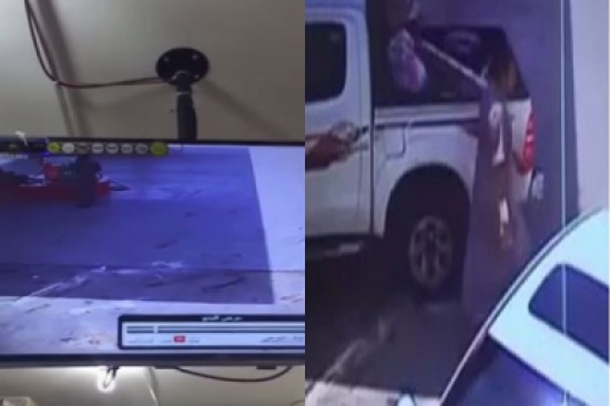فيديو: سرقة سيارة شاب بداخلها زوجته من أمام محطة بنزين فيديو: سرقة سيارة شاب بداخلها زوجته من أمام محطة بنزين